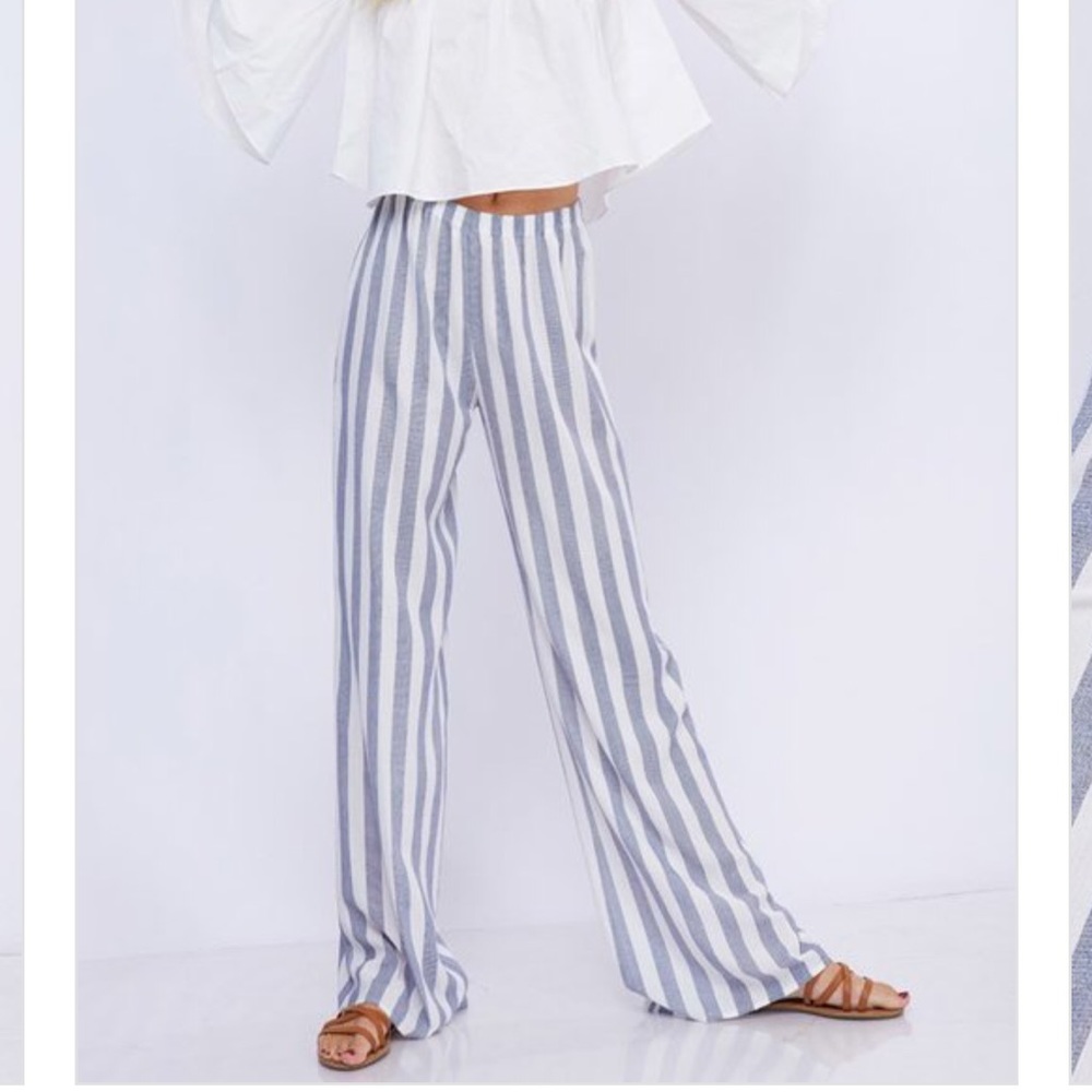 💙 💙 Casual Blue and White Pants - Picture 3 of 7
